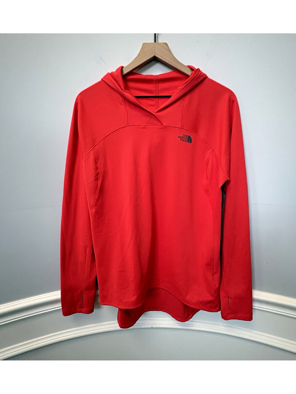 The North Face Women’s L Red Pullover Hoodie Stretch Jersey Logo
